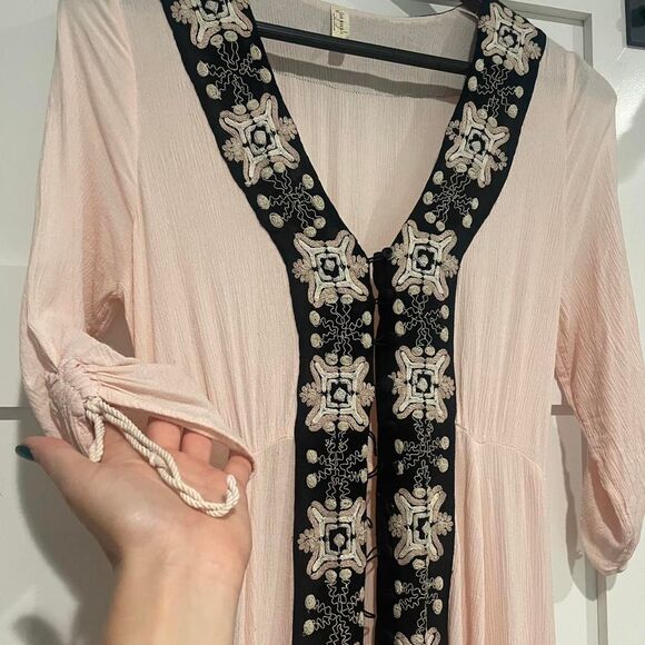 Free People Journey Horizon Embroidered Midi Maxi Dress Baby Pink Size 6 Coverup - Picture 6 of 8